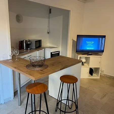 Coquet 10 Min De Cannes شقة